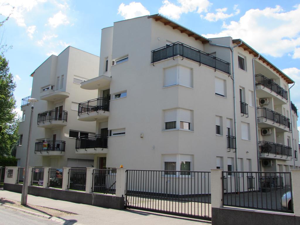 MF Siófok Beach Apartment Kültér fotó