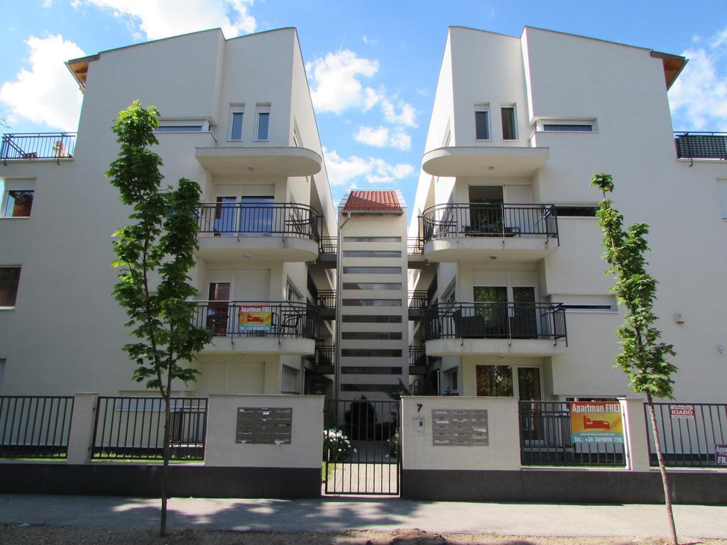 MF Siófok Beach Apartment Kültér fotó