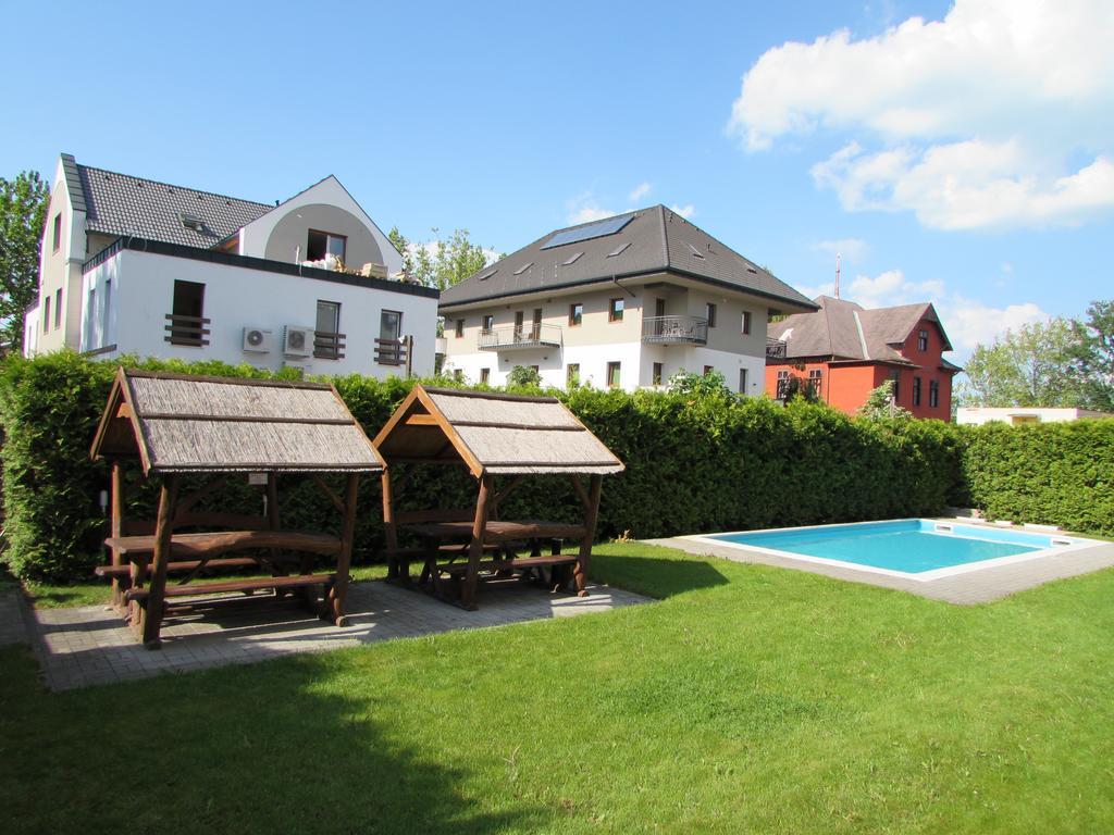 MF Siófok Beach Apartment Kültér fotó